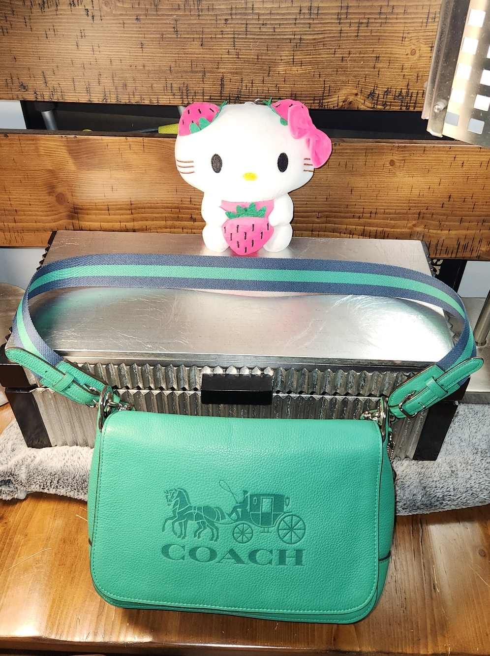 Green Crossbody Coach Bag with Horse & Carriage - Picture 12 of 17